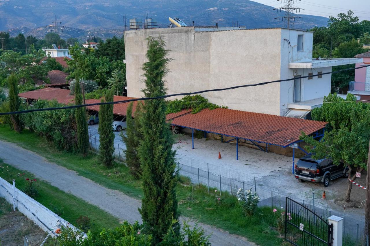 Akrogiali Beach Rooms Amarynthos Exteriér fotografie