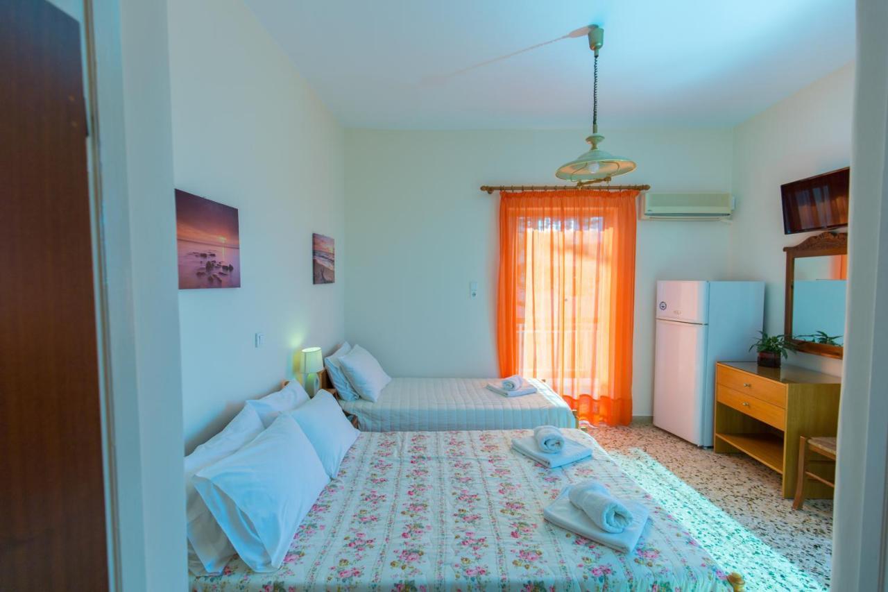 Akrogiali Beach Rooms Amarynthos Exteriér fotografie