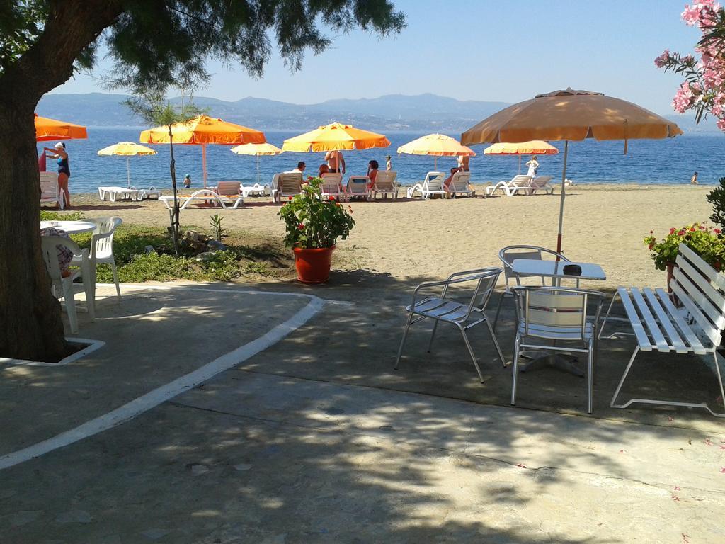 Akrogiali Beach Rooms Amarynthos Exteriér fotografie
