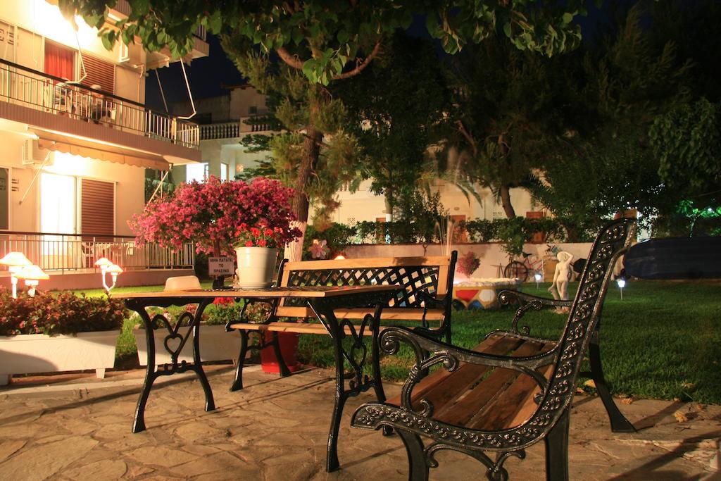 Akrogiali Beach Rooms Amarynthos Exteriér fotografie